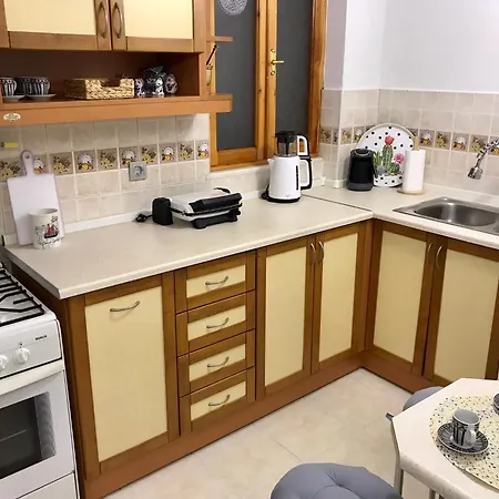 Apartment Cozy And Modern Flat Near Bosphorus At Arnavutkoey *