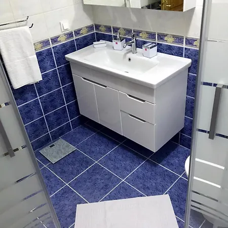 Apartment Cozy And Modern Flat Near Bosphorus At Arnavutkoey Istanbul