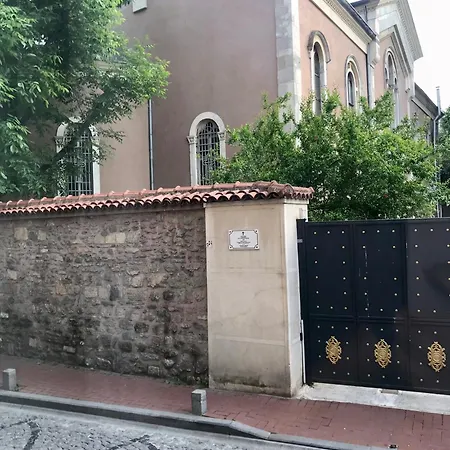 Cozy And Modern Flat Near Bosphorus