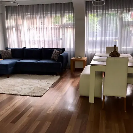 Cozy And Modern Flat Near Bosphorus Istanboel